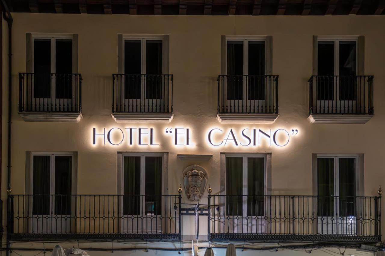 Hotel & Restaurante El Casino Villafranca Del Bierzo Exteriör bild