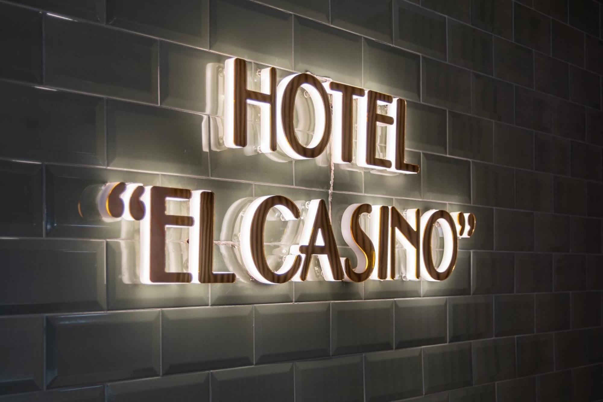 Hotel & Restaurante El Casino Villafranca Del Bierzo Exteriör bild